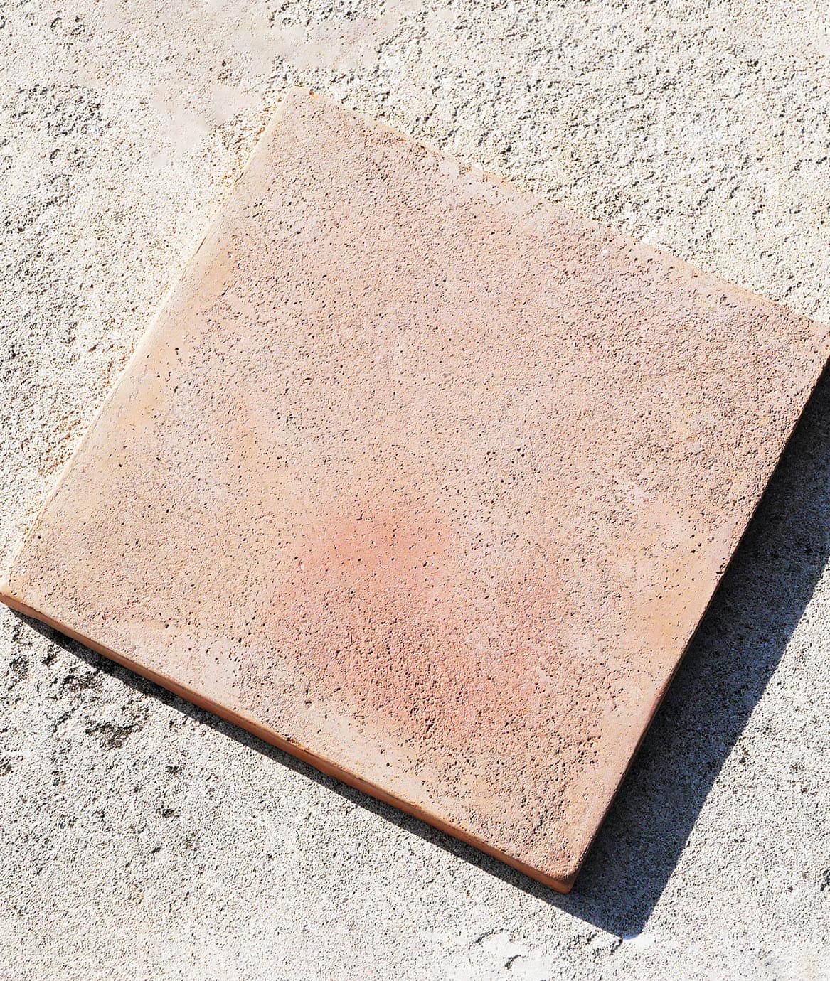 Carreaux et Dalles — Terrakottafliese von Terres Cuites des Launes